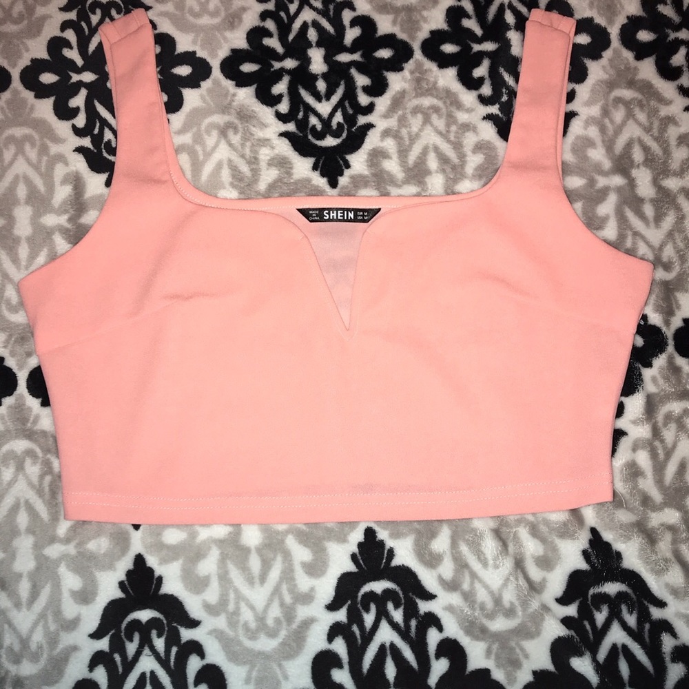 Peachy pink crop top